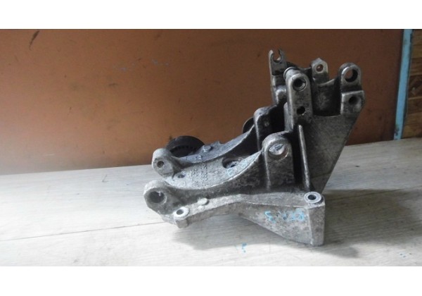 кронштейн генератора Peugeot, Citroen 2.0 hdi, 9643834880, 96348179 *